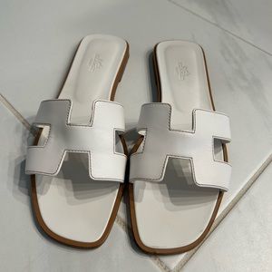 Hermes Oran Sandals, White, 41